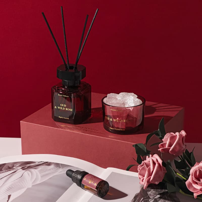 Duftdiffuser OUD & Wild Rose mit Kristall und Öl + Rattan-Diffuser
