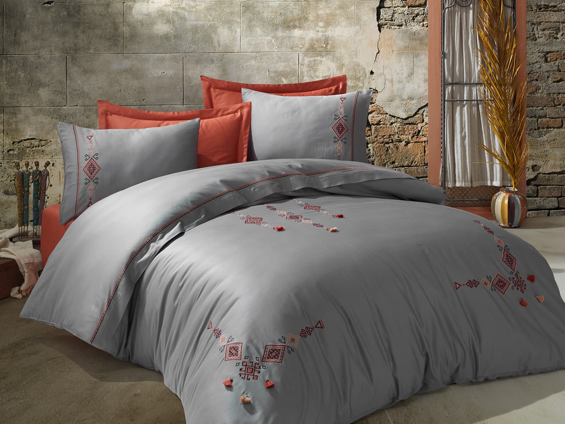Комплект вишитої сатинової білизни 200x220 Tilbe Antrasit boho