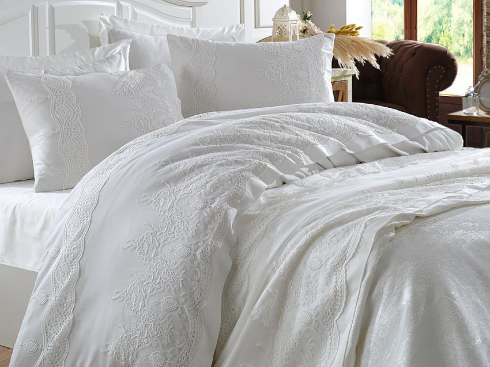 Elegant white bedding 200x220 DURU with bedspread 7 pieces