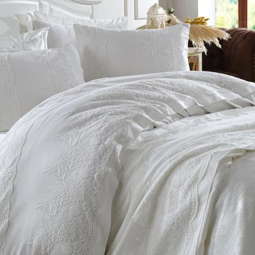 Elegancka biała pościel 200x220 DURU  w komplecie 6 części (outlet)
