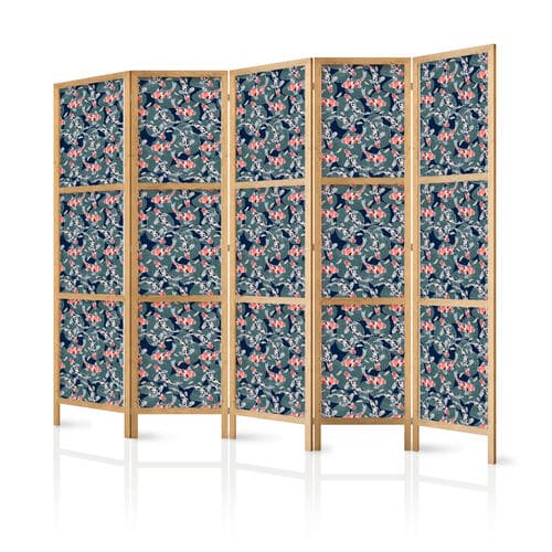Parawan japoński Rybki wśród liści - Barwne rybki Koi wśród ciemnozielonych lisci nenufarów na tafli granatowej wody 225×172 cm, japoński