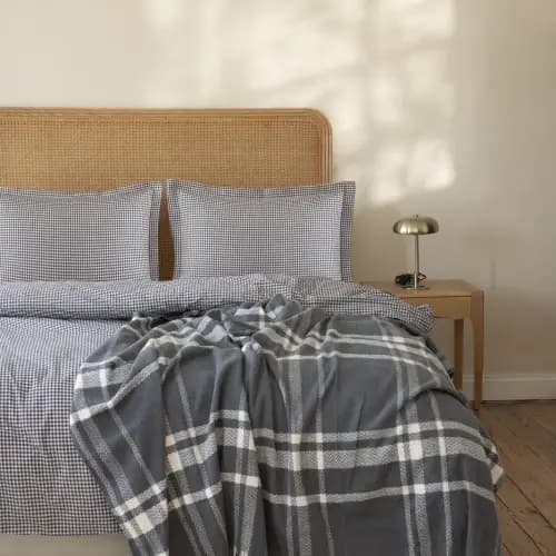 Komplet pościeli z kocem 200x220 BAVORI GREY – kratka, 5 elementów