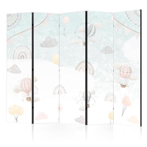 Room divider Balony na niebie - Balony w pastelowych barwach latające po zachmurzonym niebie - wśród tęczy i gwiazd 225×172 cm, one-sided