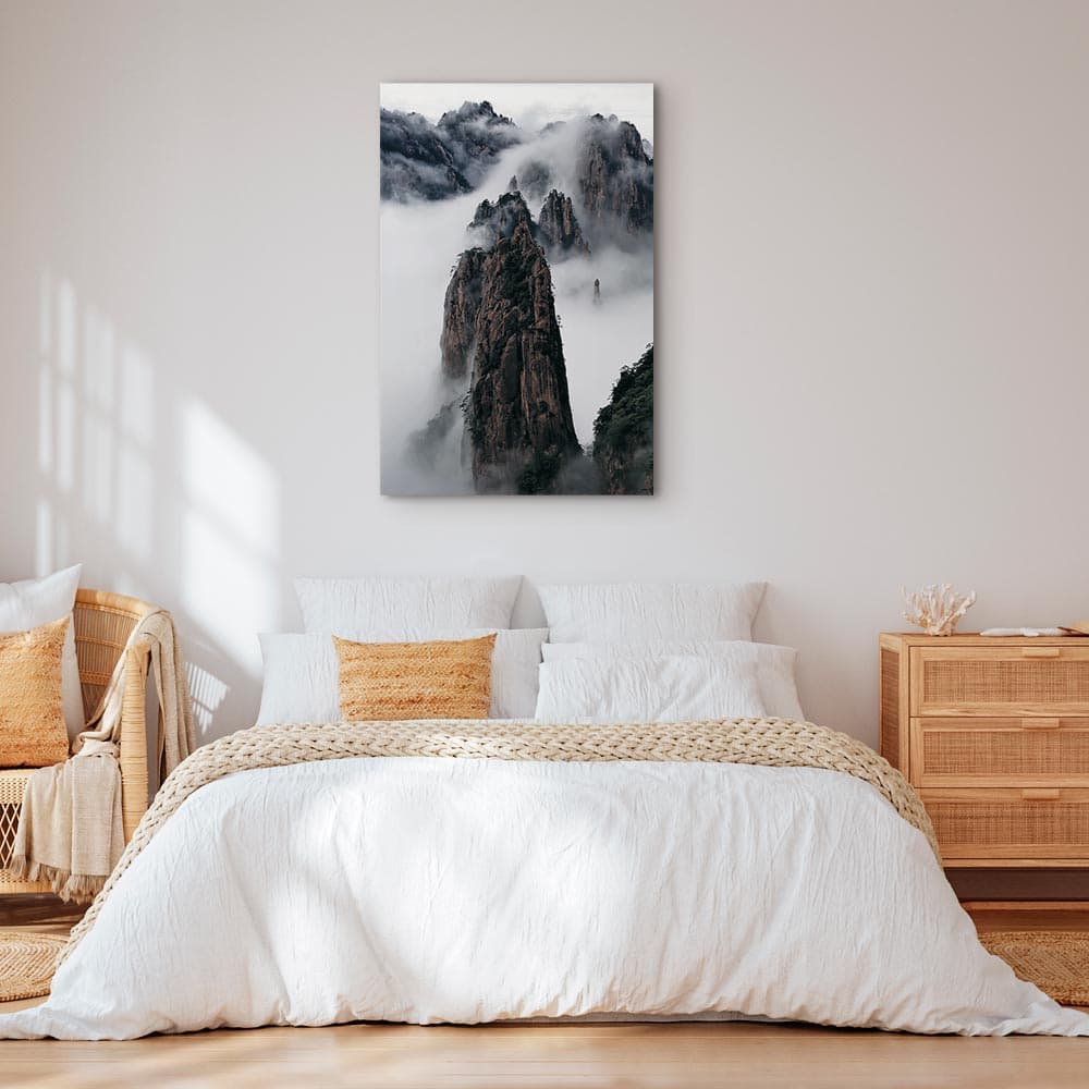 Leinwandbild Wysokie góry we mgle - krajobraz chmur między skałami 20×30 cm, Standardleinwand