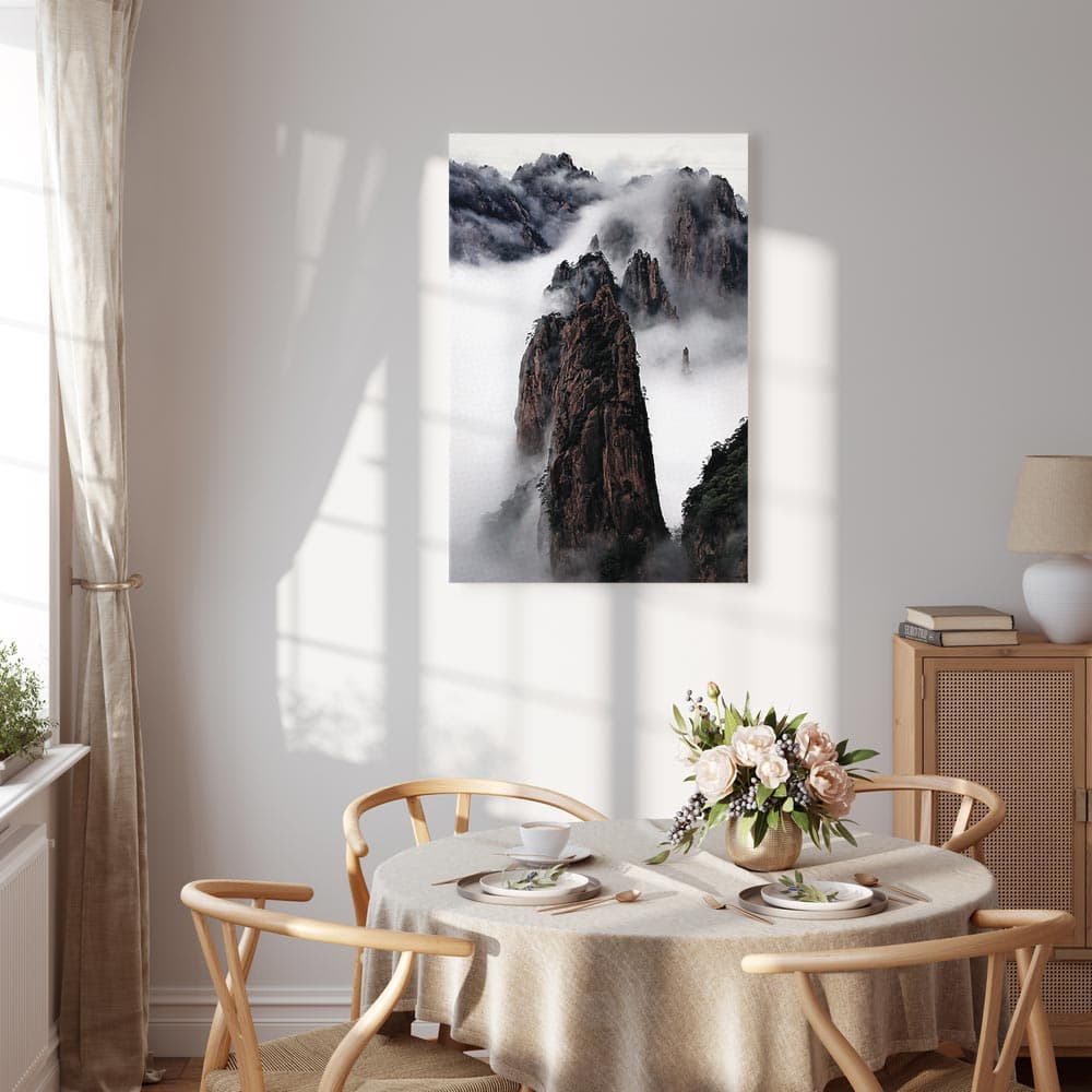 Leinwandbild Wysokie góry we mgle - krajobraz chmur między skałami 20×30 cm, Standardleinwand