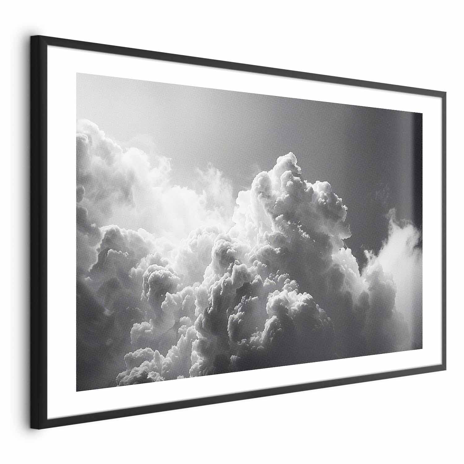 Poster Nadzwyczajne zjawisko: Słońce rozświetlające ciemne chmury 90×60 cm